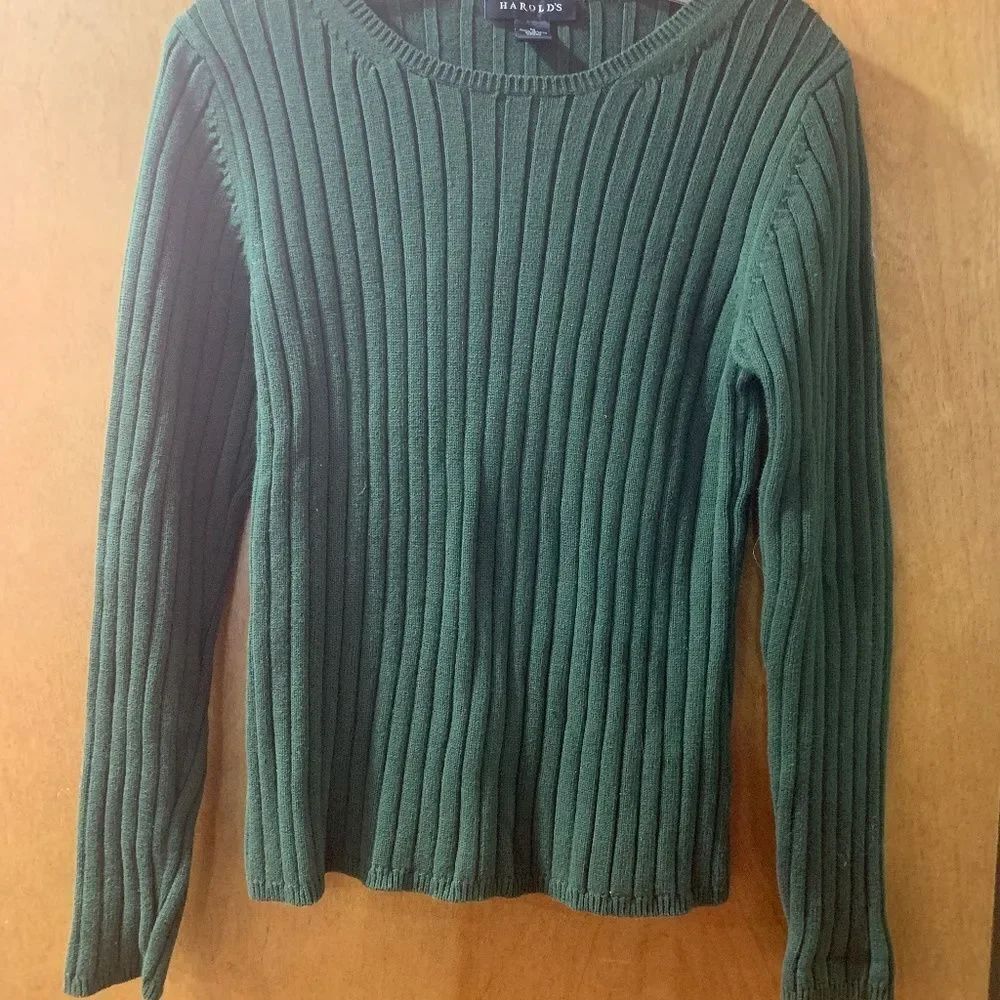 Sweater Dark Army Green Ribbed Sweater #vintage #classic sweater #Harolds Boutik